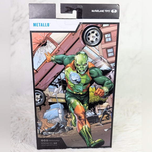 Køb DC Multiverse Action Figure Armored Batman  Kingdom Come  Patina Edition Gold Label 18 Cm